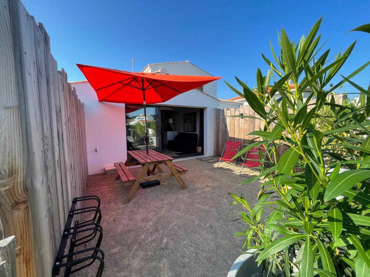 Holiday home - Petite Maison 500m Sableaux *